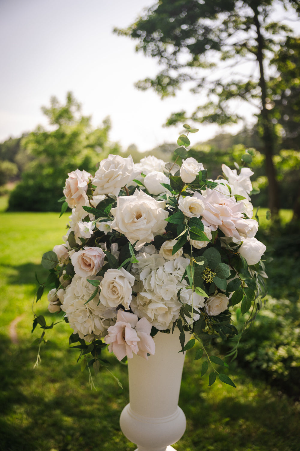 Bellevue Floral Pillars